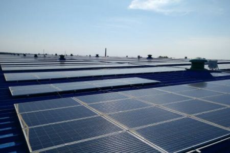 傲群光伏清潔毛刷：提升光伏發電經濟效益的關鍵