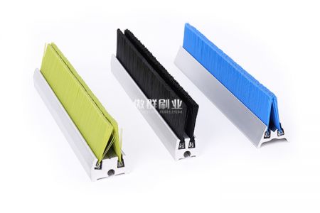 電梯防塵刷為什么能起到防塵的作用？