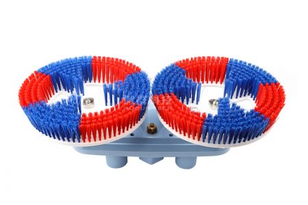 傲群光伏板清潔刷:助力光伏高效發(fā)電,守護(hù)能源收益? 傲群光伏板清潔刷:助力光伏高效發(fā)電,守護(hù)能源收益?