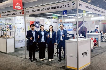 智刷聯(lián)世界!傲群亮相墨西哥中國品牌聯(lián)展 智刷聯(lián)世界!傲群亮相墨西哥中國品牌聯(lián)展