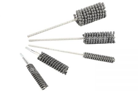 鍛造精密之鑰：傲群汽車(chē)用刷為新能源汽車(chē)制造賦能提效